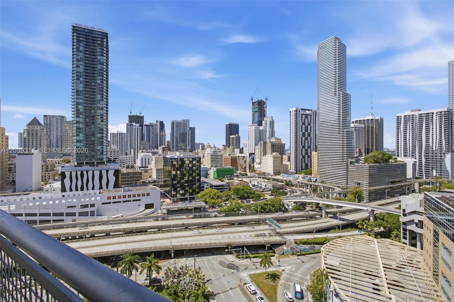 350 S Miami Ave, Unit 1903 — exterior
